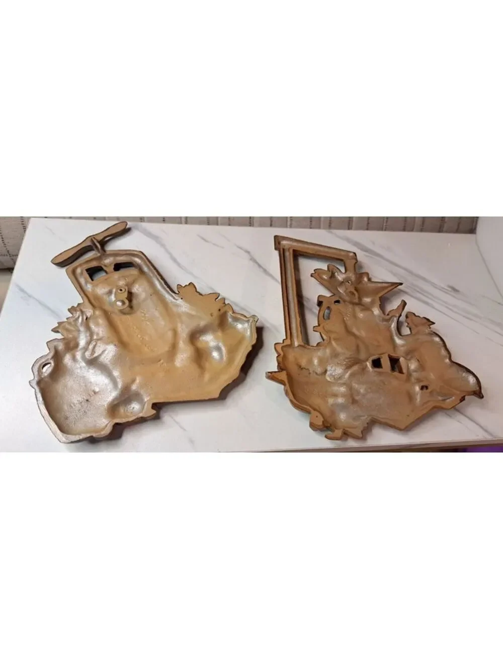 Vintage Rustic Cottage 1970's Homco Farmhouse Cider Press Kitchen Wall Plaques